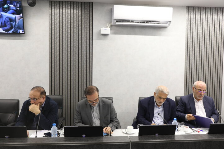 جلسه مشترک اعضا فراکسیون اصل نود با خودرو سازان استان کرمان