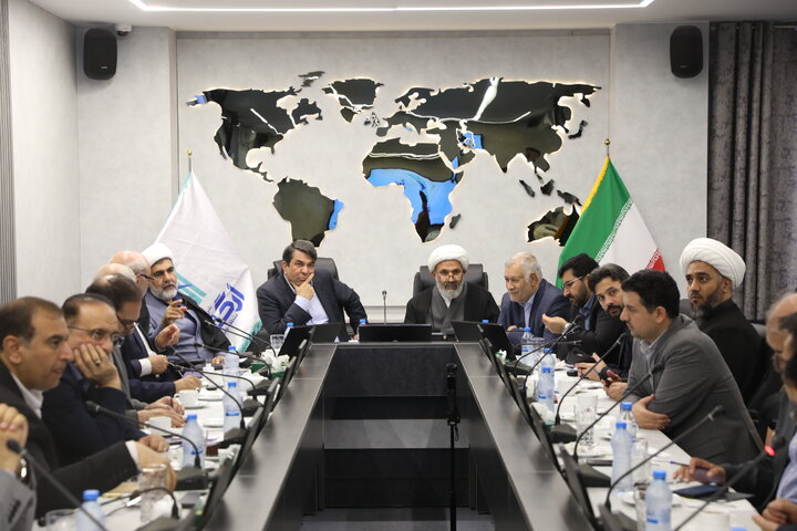 جلسه مشترک اعضا فراکسیون اصل نود با خودرو سازان استان کرمان