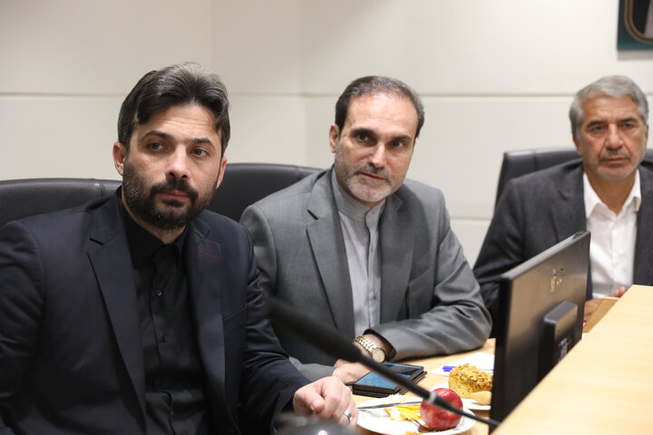 نشست مشترک اعضا کمیسیون اصل نود با فعالین اقتصادی استان کرمان