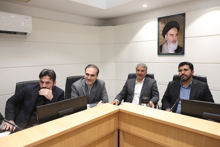 نشست مشترک اعضا کمیسیون اصل نود با فعالین اقتصادی استان کرمان