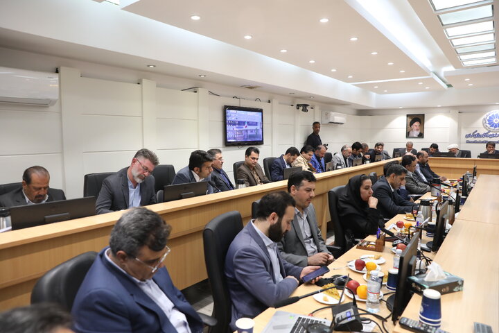نشست مشترک اعضا کمیسیون اصل نود با فعالین اقتصادی استان کرمان