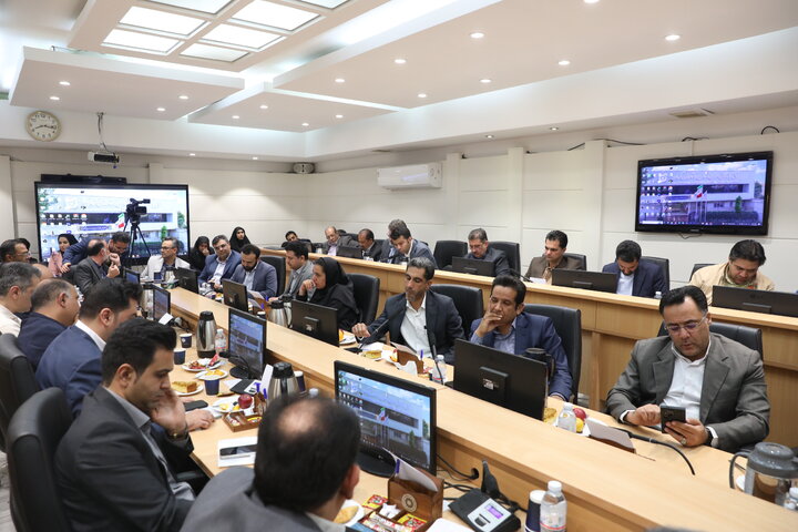 نشست مشترک اعضا کمیسیون اصل نود با فعالین اقتصادی استان کرمان