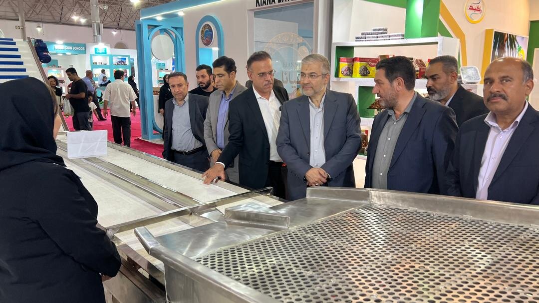 فراکسیون کشاورزی از نمایشگاه بین‌المللی خرما در بوشهر بازدید کرند