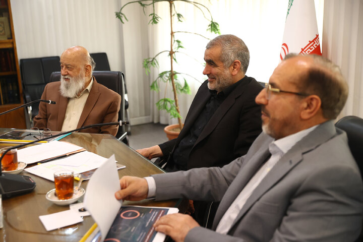 نشست نیکزاد با رئیس شورای شهر و مسئولان متروی تهران