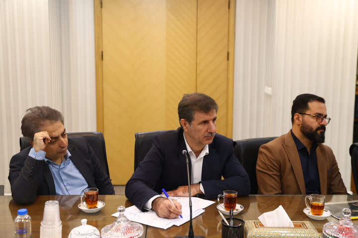 نشست نیکزاد با رئیس شورای شهر و مسئولان متروی تهران