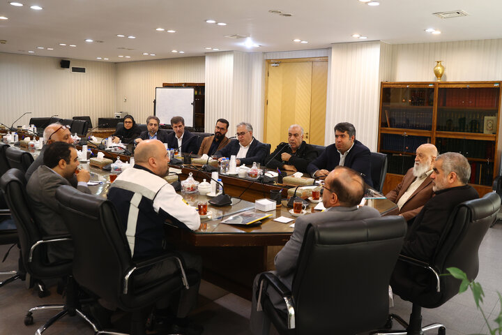 نشست نیکزاد با رئیس شورای شهر و مسئولان متروی تهران