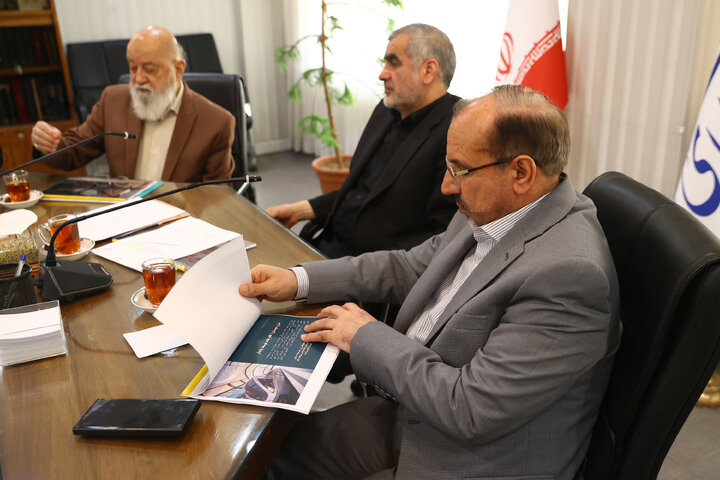 نشست نیکزاد با رئیس شورای شهر و مسئولان متروی تهران