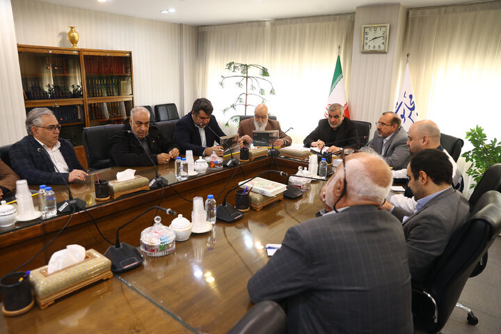 نشست نیکزاد با رئیس شورای شهر و مسئولان متروی تهران