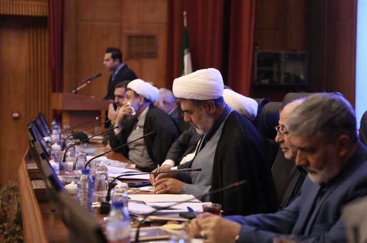 جلسه شورای اداری استان کرمان با حضور اعضا کمیسیون اصل نود