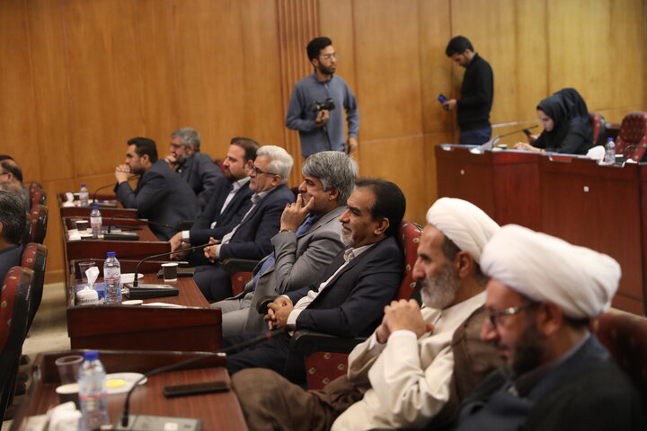 جلسه شورای اداری استان کرمان با حضور اعضا کمیسیون اصل نود