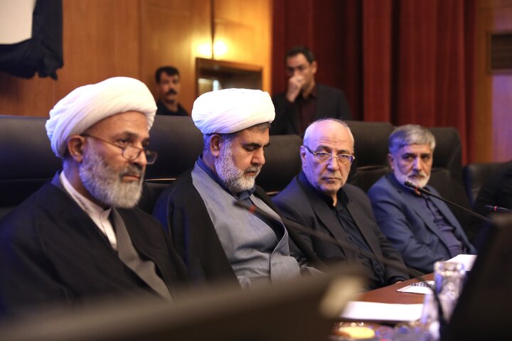 جلسه شورای اداری استان کرمان با حضور اعضا کمیسیون اصل نود