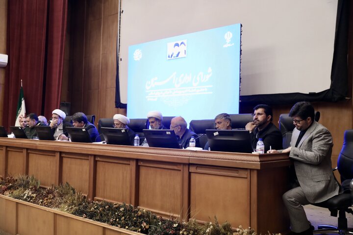 جلسه شورای اداری استان کرمان با حضور اعضا کمیسیون اصل نود