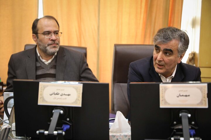 جلسه کمیسیون اقتصادی با حضور وزیر اقتصاد و رئیس کل بانک مرکزی