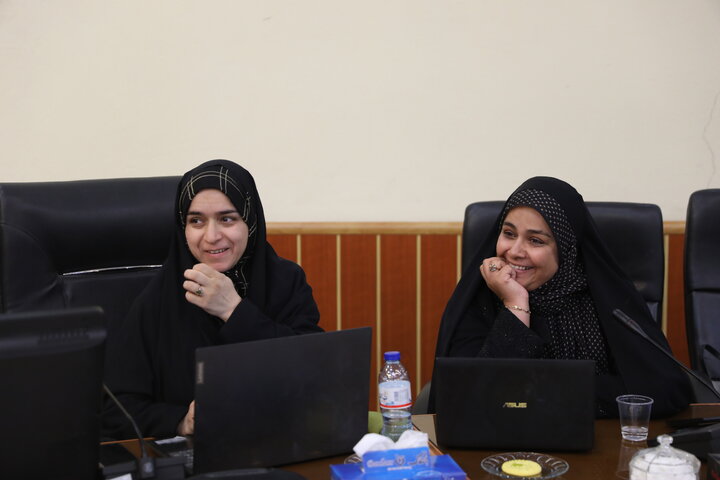 نشست خبری رییس کمیسیون اصل نود و نمایندگان استان کرمان با اصحاب رسانه