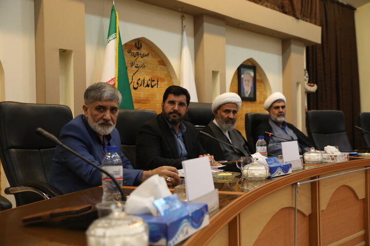 نشست خبری رییس کمیسیون اصل نود و نمایندگان استان کرمان با اصحاب رسانه