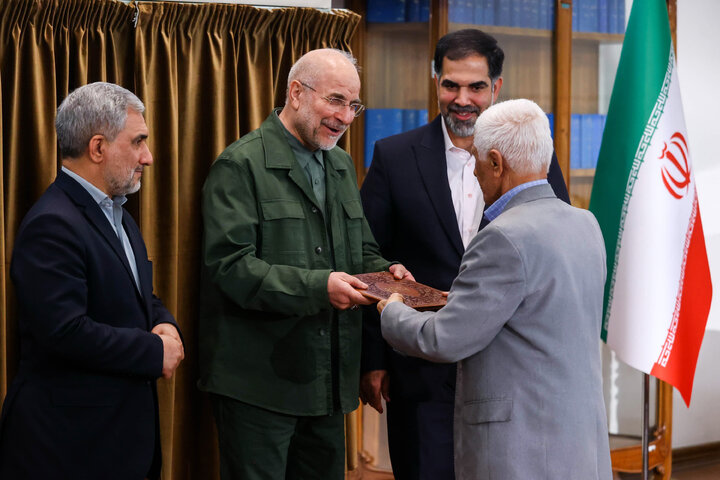 آئین گرامیداشت روز کتاب، کتابدار و کتابخوانی با حضور دکتر قالیباف