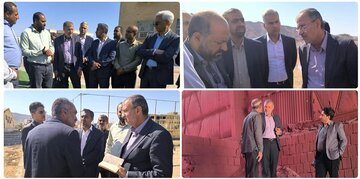 بازدید مرادی از پروژه‌های عمرانی و ورزشی جزیره هرمز/معدن خاک سرخ جزیره هرمز متعلق به مردم است