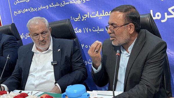 حضور شکرالهی در جلسه شورای اداری شش شهرستان جنوبی استان کرمان/مردم ۳۰ روستای قلعهگنج در انتظار آب آشامیدنی/درخواست تخصیص اعتبار ویژه برای حل مشکلات آب و برق جنوب کرمان