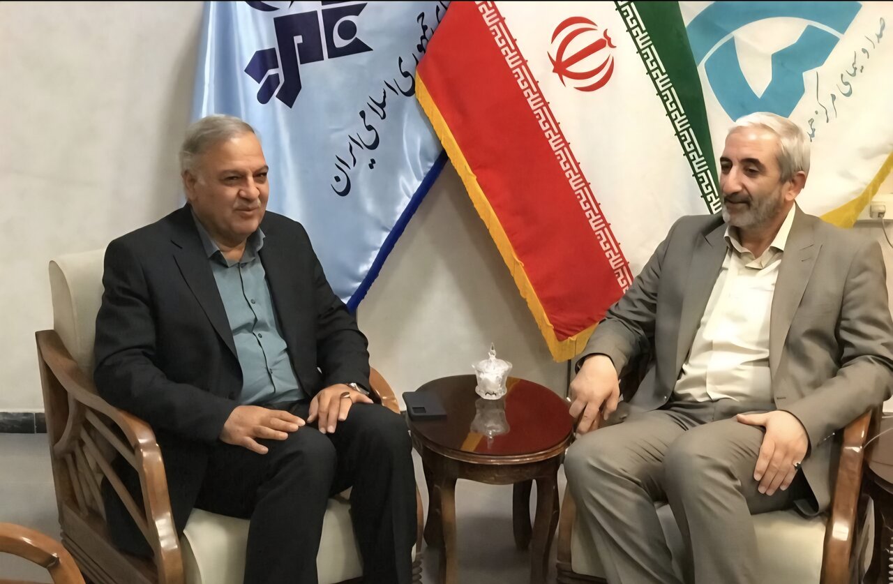 دیدار رنجبرزاده با مدیرکل صداوسیمای استان همدان/تاکید بر تقویت همکاری‌های رسانه‌ای، انعکاس ظرفیت‌ها و توانمندی‌های اسدآباد