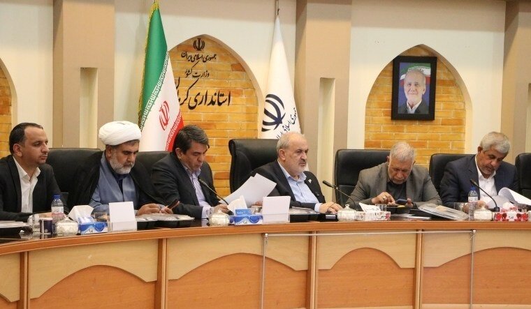 لزوم حمایت بیشتر دولت از سرمایه‌گذاران در حوزه انرژی‌های نو/هماهنگی مطلوب میان مدیران استانی و نیروهای محلی در حوزه زرند - خانه ملت