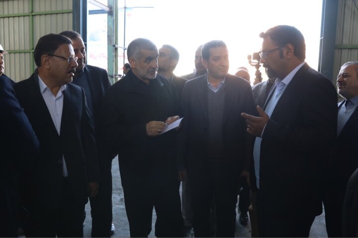 بازدید نیکزاد از چند شرکت در حال احداث در شهرک صنعتی پرفسور هشترودی