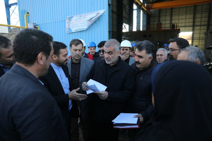 بازدید نیکزاد از چند شرکت در حال احداث در شهرک صنعتی پرفسور هشترودی