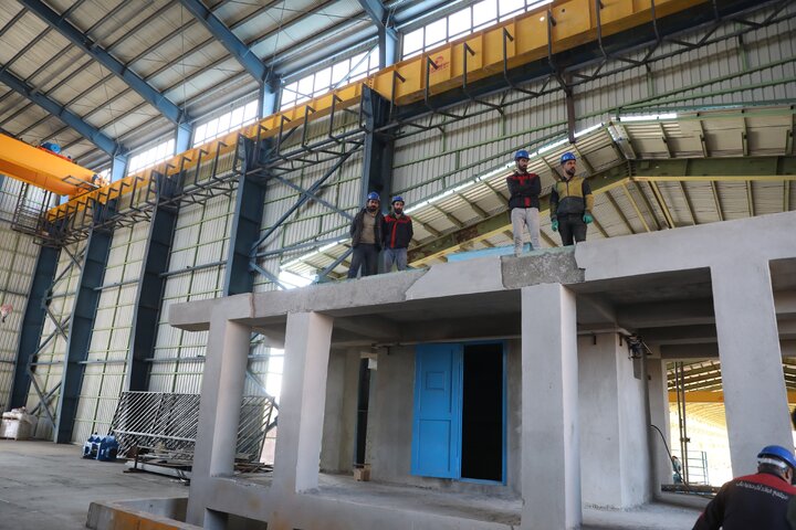 بازدید نیکزاد از چند شرکت در حال احداث در شهرک صنعتی پرفسور هشترودی