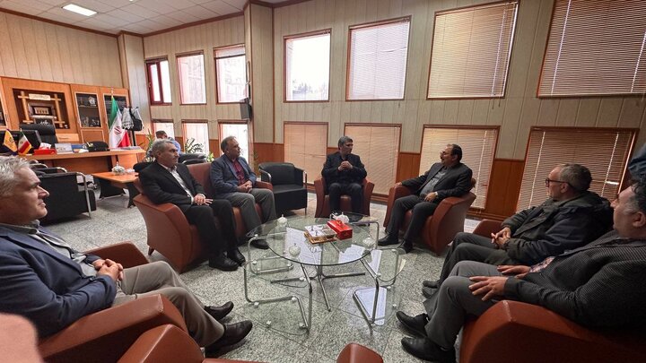 بازدید نماینده مردم بجنورد از اداره‌ کل پست خراسان شمالی و قدردانی از تلاش کارکنان