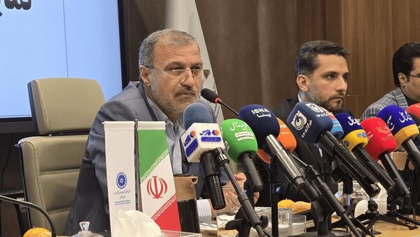 تاکیدمان انتصاب مدیران باعُرضه است/مردم قشم گاهی ۴۰ روز یکبار آب دارند