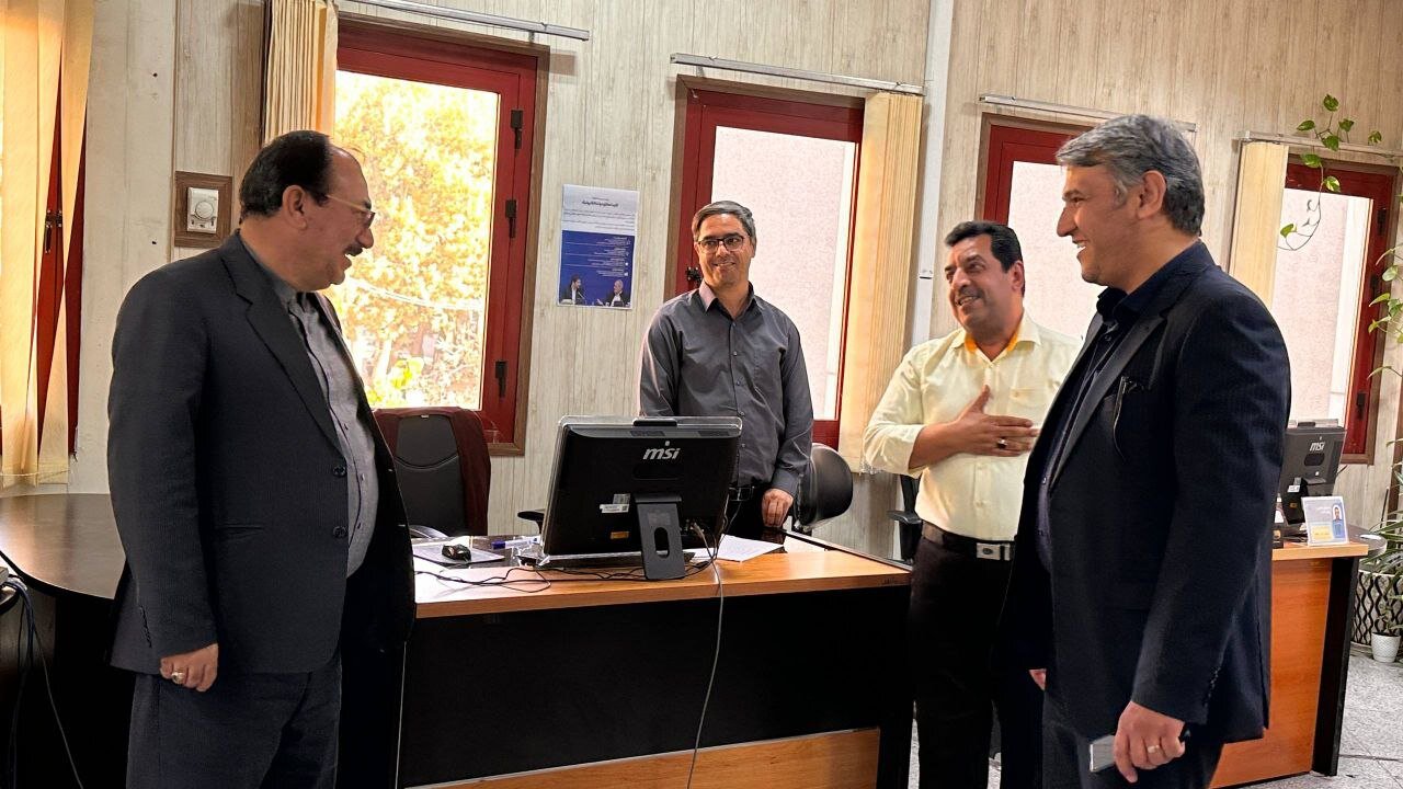 بازدید نماینده مردم بجنورد از اداره‌ کل پست خراسان شمالی و قدردانی از تلاش کارکنان