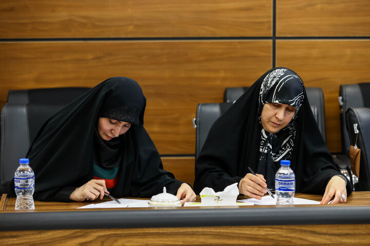 جلسه فراکسیون زنان و خانواده