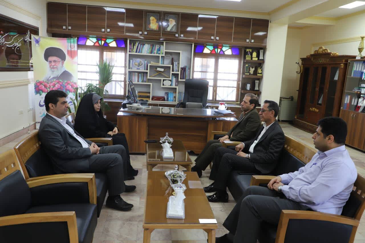 تکمیل پروژه‌های راه‌سازی محور کهورستان–لارستان و سه‌راهی رویدر در دستور کار نماینده هرمزگان / بیکاری در پالایشگاه نفت آفتاب قابل قبول نیست