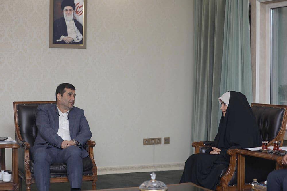 تکمیل پروژه‌های راه‌سازی محور کهورستان–لارستان و سه‌راهی رویدر در دستور کار نماینده هرمزگان / بیکاری در پالایشگاه نفت آفتاب قابل قبول نیست