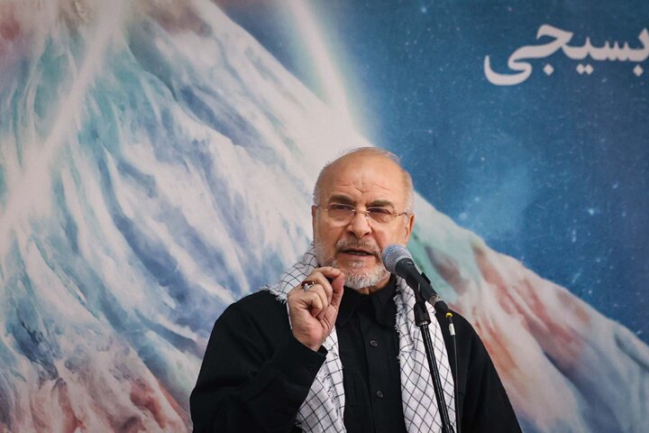 گردهمایی بسیجیان دانشجو و طلبه با حضور و سخنرانی دکتر قالیباف