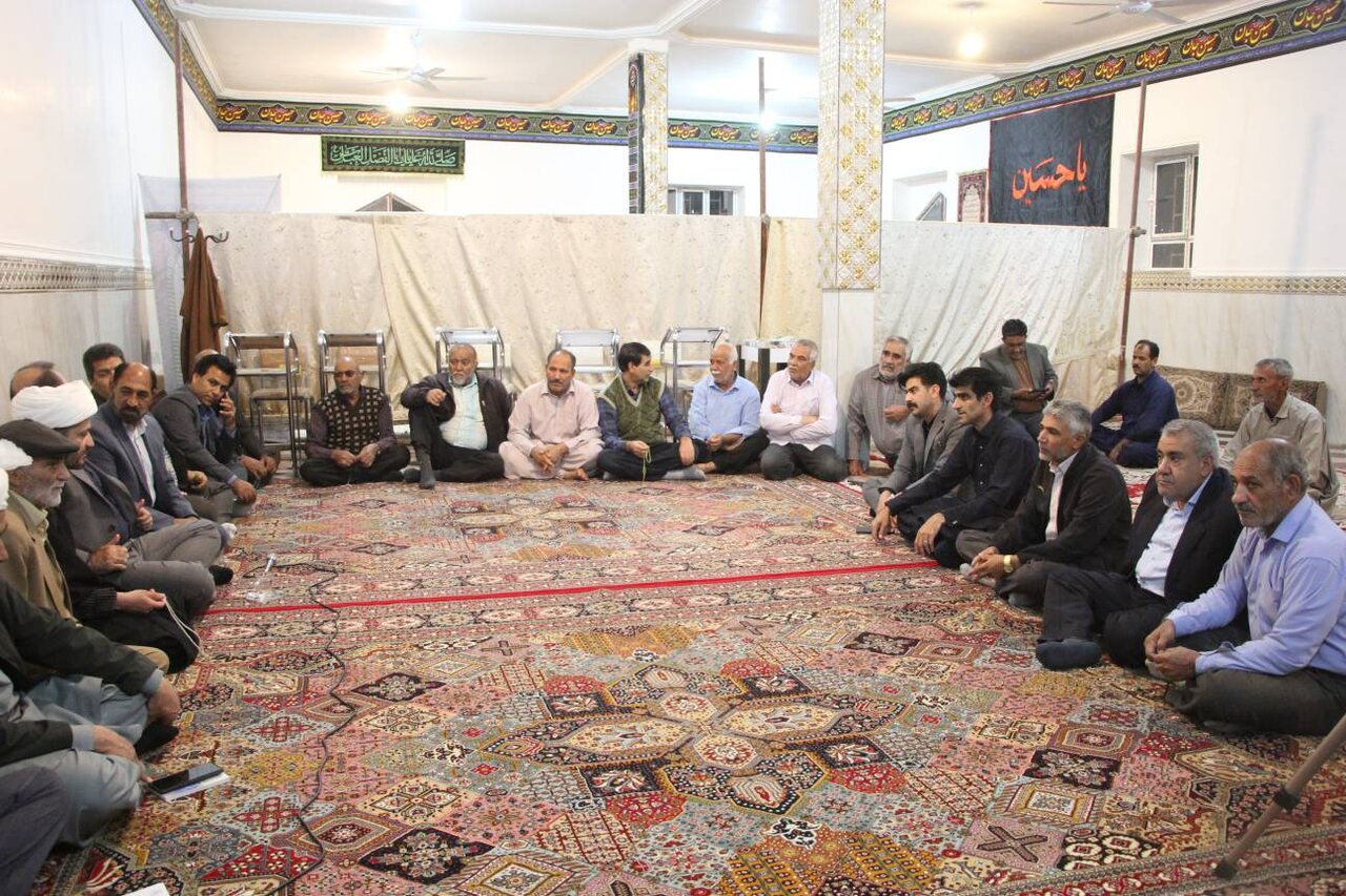 دیدار نماینده سیستان با اهالی محله شهید شهرکی در مسجد امیرالمؤمنین(ع) زابل