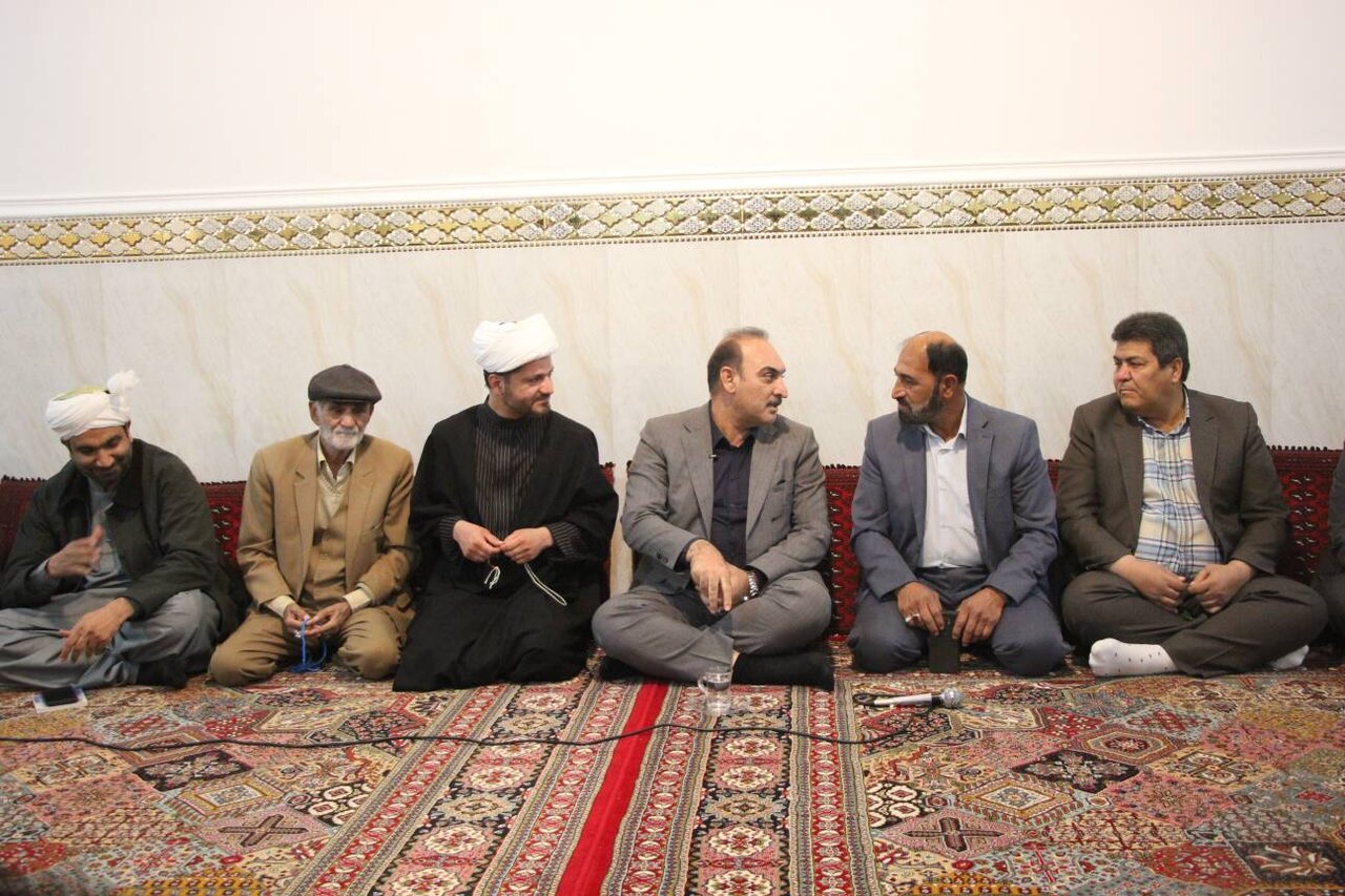 دیدار نماینده سیستان با اهالی محله شهید شهرکی در مسجد امیرالمؤمنین(ع) زابل