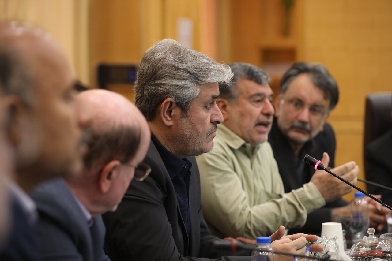 فریدون همتی