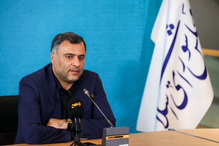 نشست خبری رئیس فراکسیون نظارت بر مناطق آزاد و ویژه اقتصادی مجلس