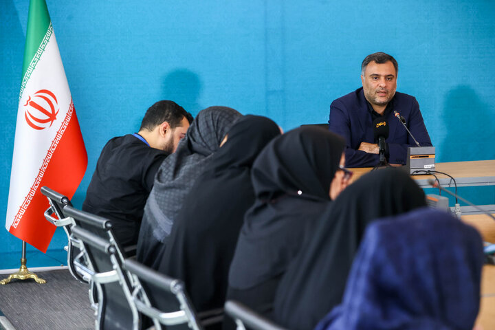 نشست خبری رئیس فراکسیون نظارت بر مناطق آزاد و ویژه اقتصادی مجلس