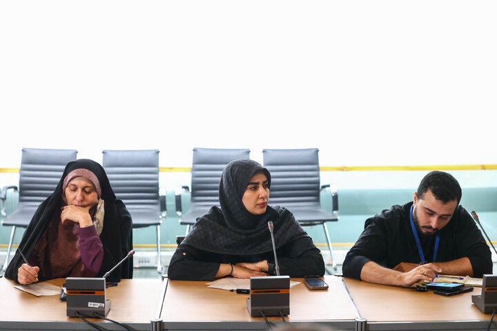 نشست خبری رئیس فراکسیون نظارت بر مناطق آزاد و ویژه اقتصادی مجلس