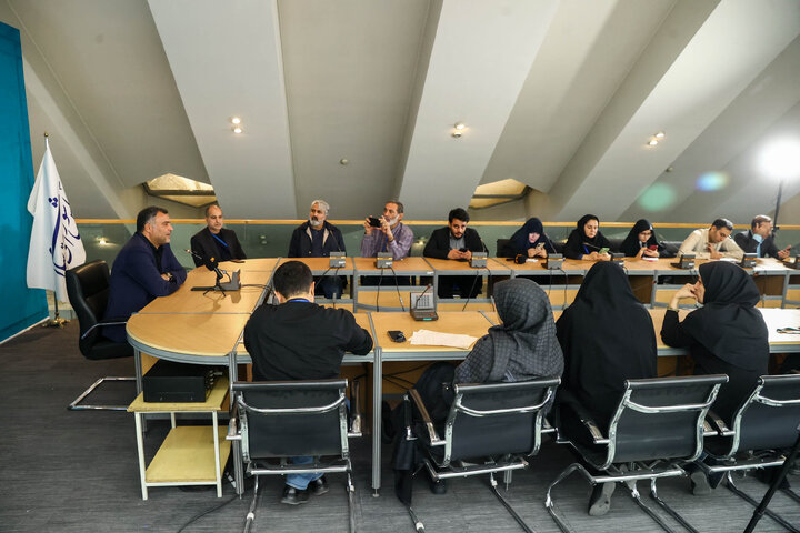 نشست خبری رئیس فراکسیون نظارت بر مناطق آزاد و ویژه اقتصادی مجلس