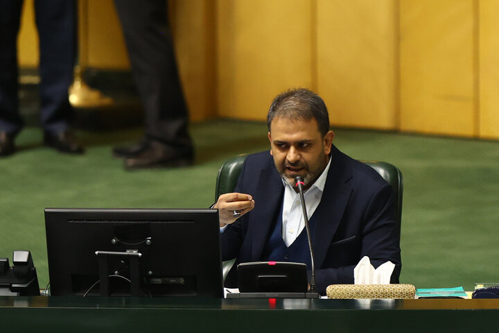 نشست علنی سه شنبه 4 آذرماه مجلس شورای اسلامی