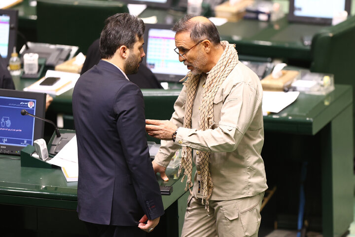 نشست علنی سه شنبه 4 آذرماه مجلس شورای اسلامی