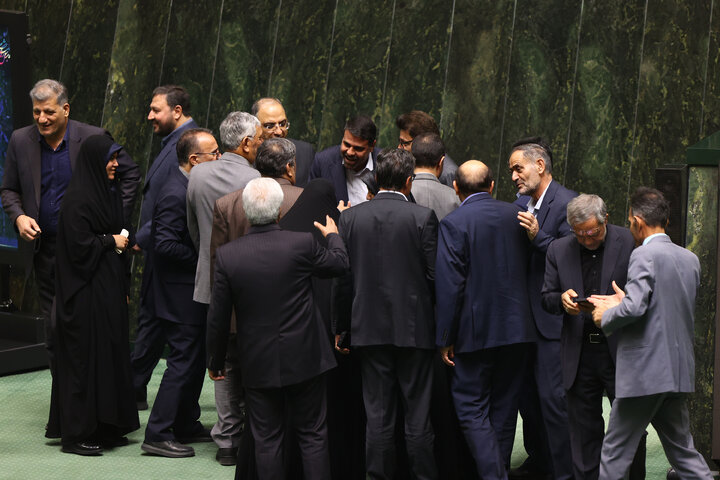 ناطقان نشست علنی سه شنبه 4 آذرماه مجلس شورای اسلامی