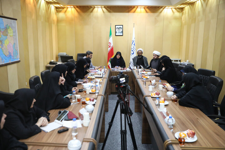 نشست سه شنبه 4 آذرماه فراکسیون زنان و خانواده مجلس