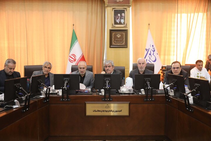 جلسه کمیسیون برنامه و بودجه با حضور رئیس سازمان برنامه و بودجه