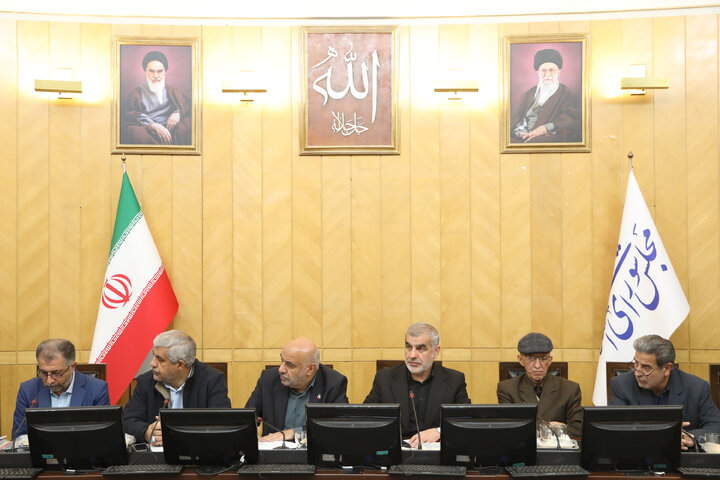 نشست مشترک چهارشنبه 5 آذرماه نمایندگان با وزیر تعاون، کار و رفاه اجتماعی