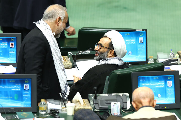 نشست علنی چهارشنبه 5 آذرماه مجلس شورای اسلامی