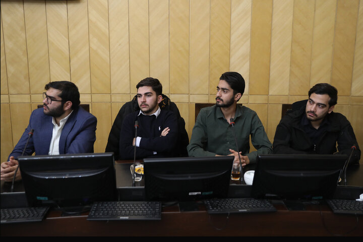 دیدار نیکزاد با دانشجویان بسیجی رشته حقوق دانشگاه امام حسین (ع)