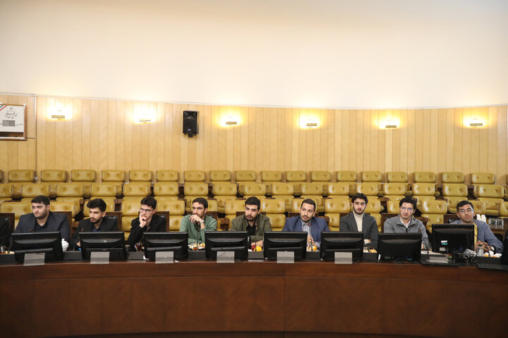 دیدار نیکزاد با دانشجویان بسیجی رشته حقوق دانشگاه امام حسین (ع)